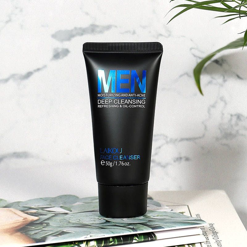 Deep Cleanse Men's Facial Scrub Cleanser - 50g